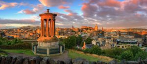 20 Reasons to live and work in Edinburgh